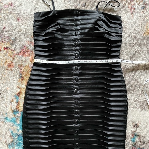 𝅺STUNNING 🤩 NWT/NO Vintage Strapless Chiara Boni Black Strapless Dress Sz 10 - Picture 3 of 16